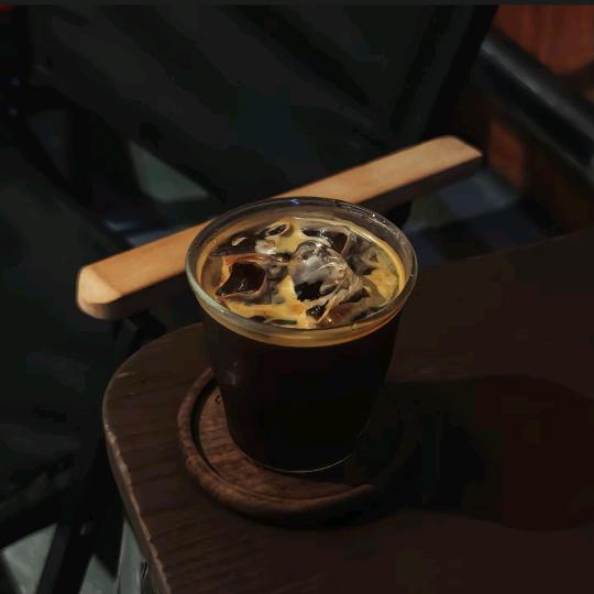 一杯冰美式🧊