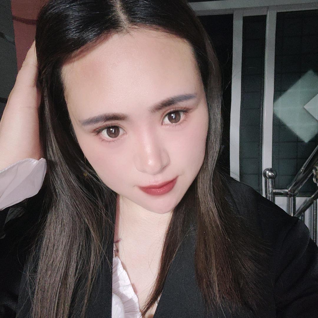 李冬英