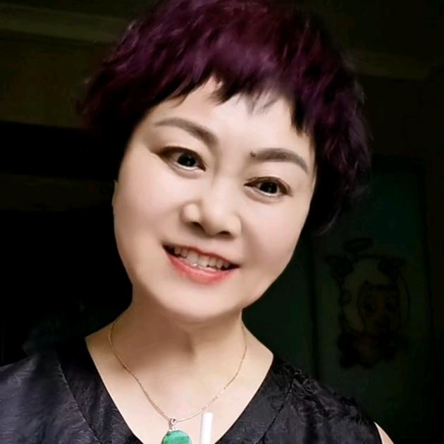 一笑而过🌻