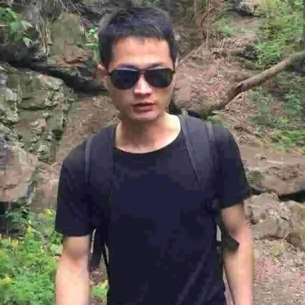 卖螺丝的    赵