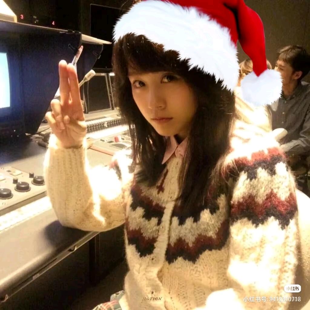 脸凑近是爱抚还是巴掌.