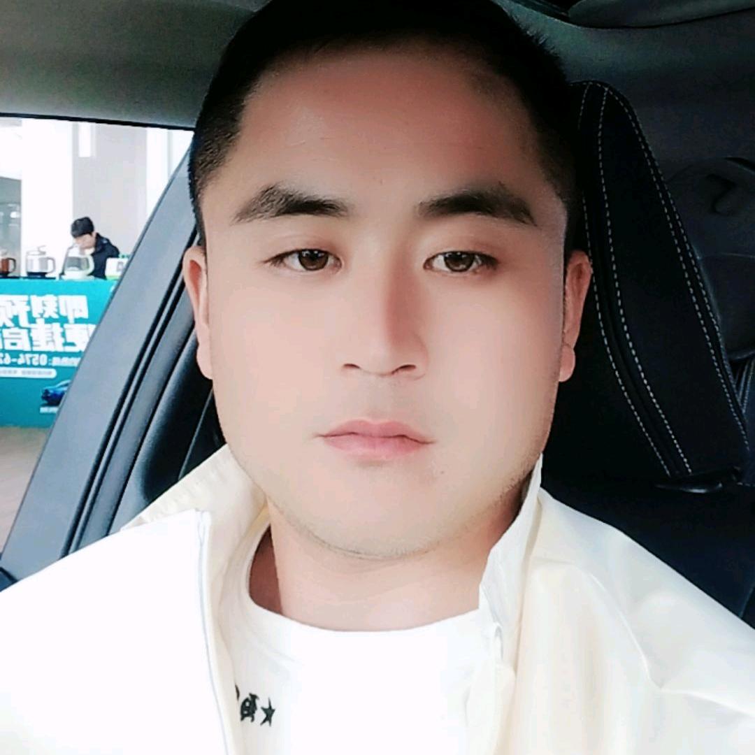 冉蒙，外墙装饰