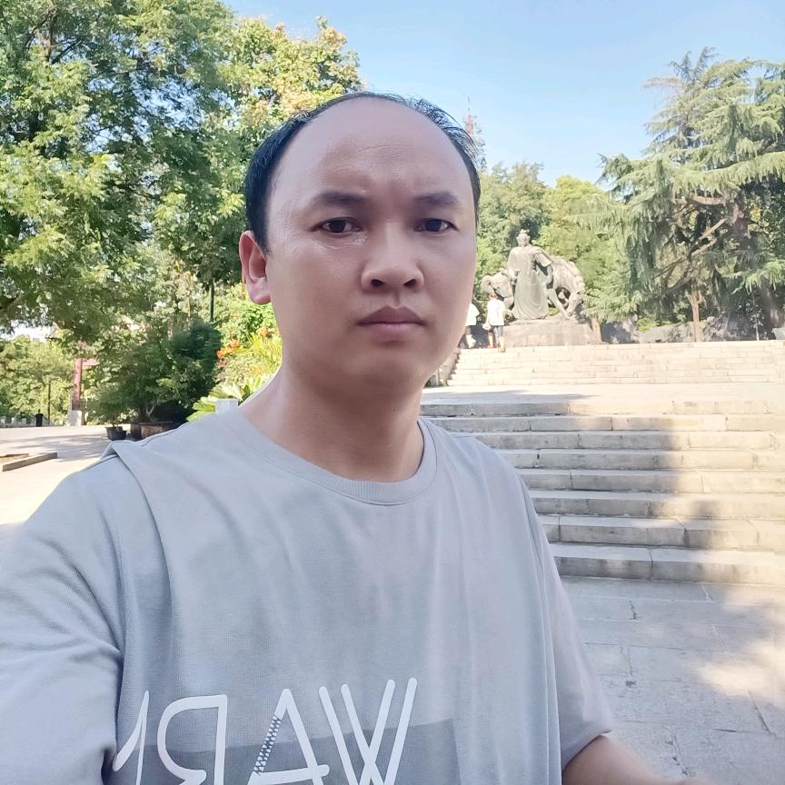 程福云，装修的吊顶做衣柜