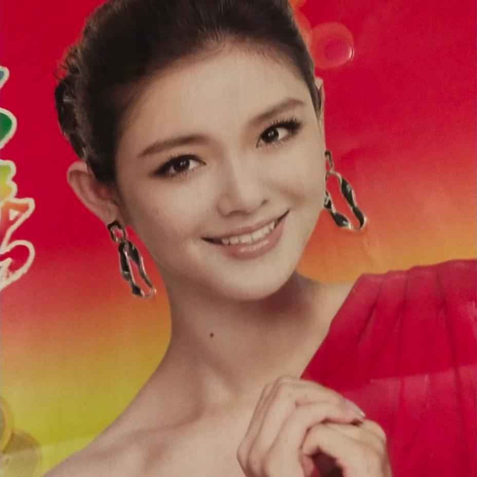 我是爱美的大姐。