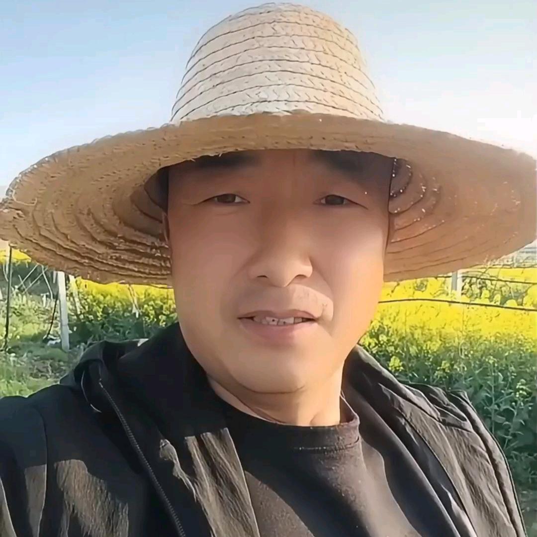 果园草帽哥的猕猴桃