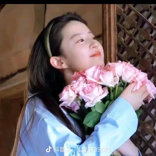丽丽👱🏻‍♀️