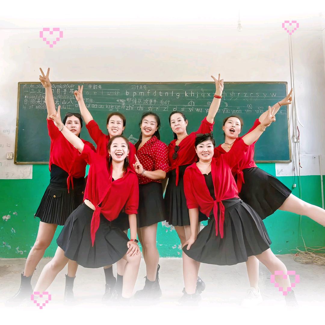 俏媳妇鼓舞团队