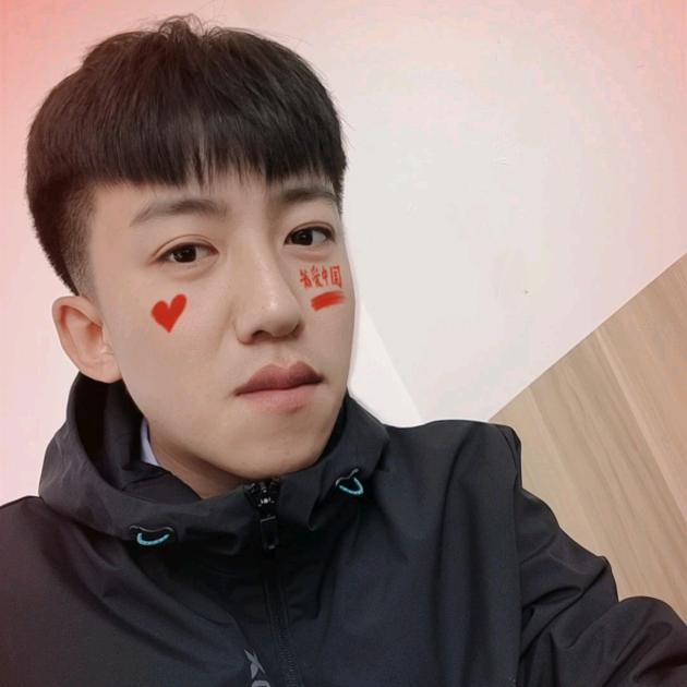 兜兜起床