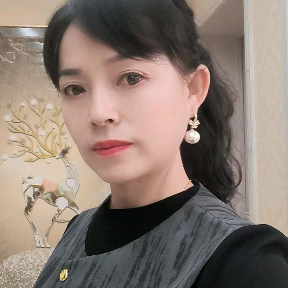 花姐（首播.每晚八点十分开播）