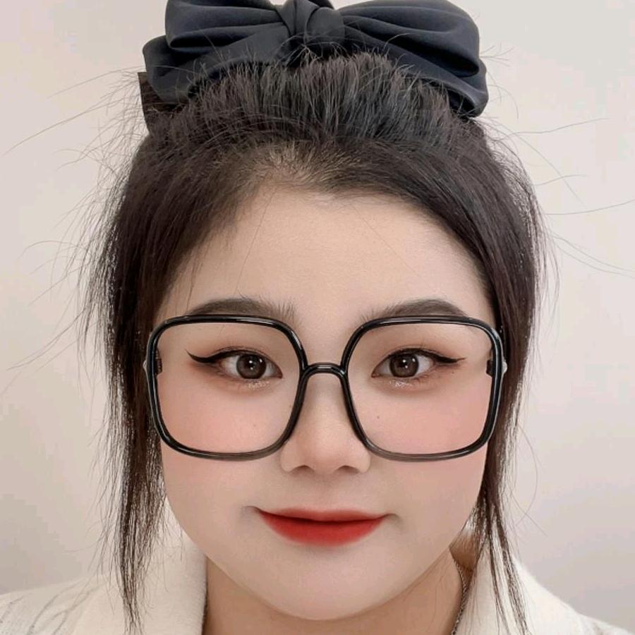 孟孟160斤私服