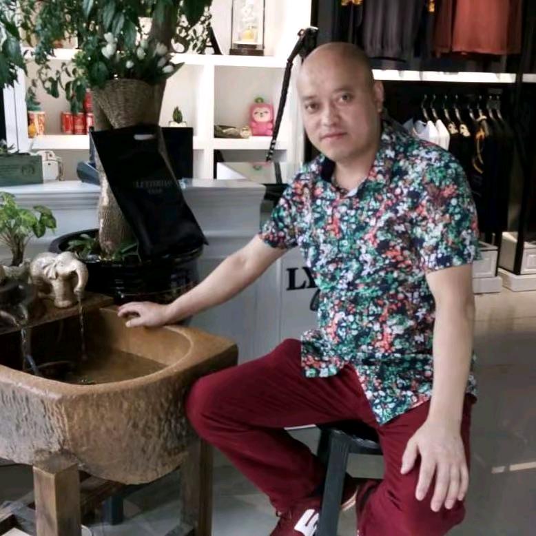 金寨光哥（72年鼠）