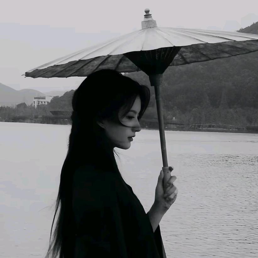一个张张包、
