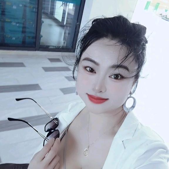 东郊麦彤