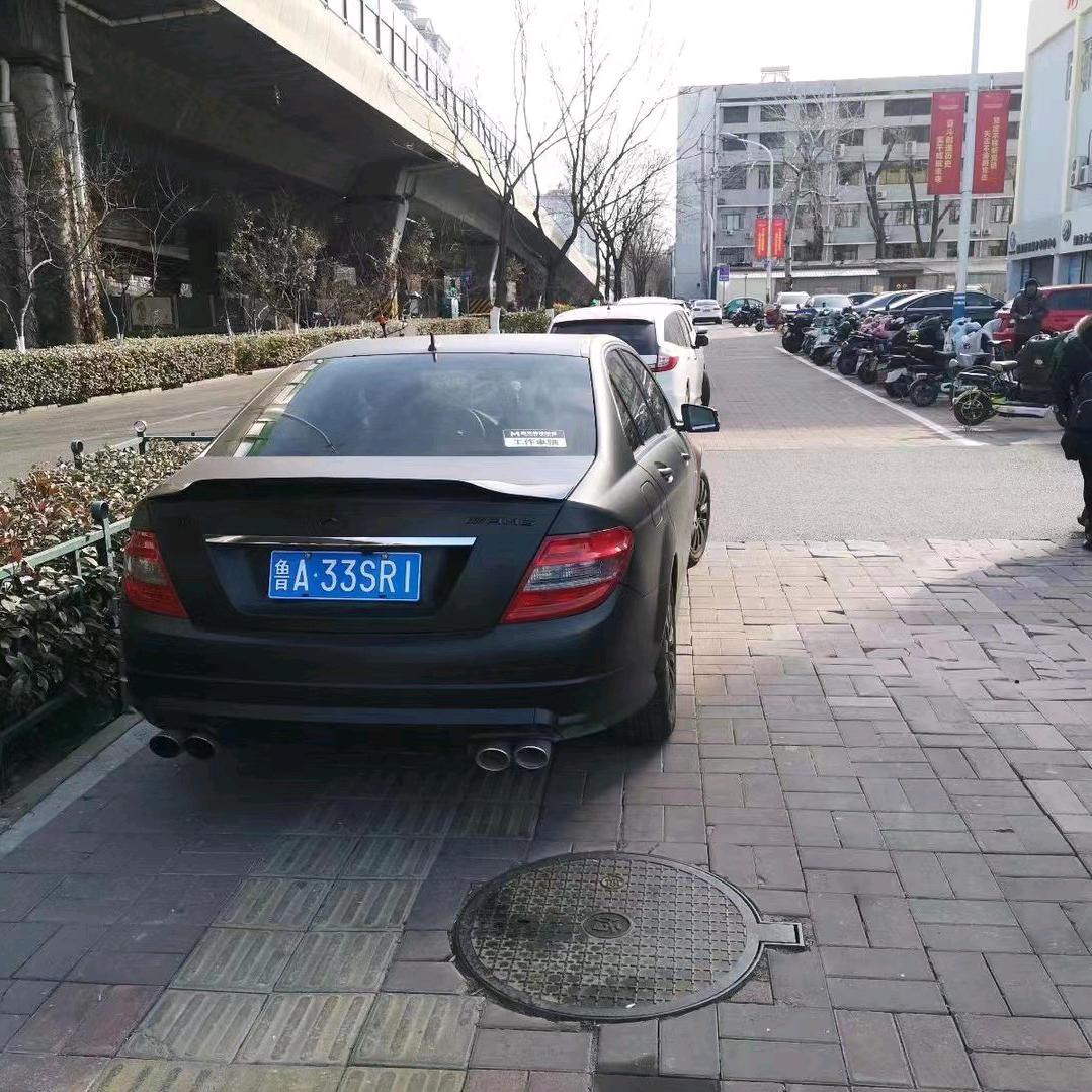 老周（不发脾气，只发财。）