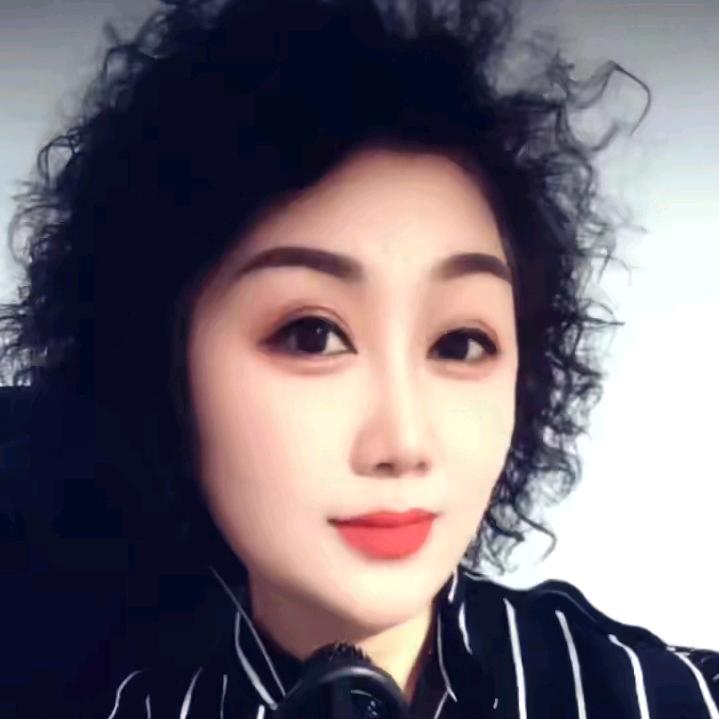 杨静儿
