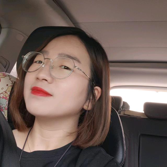 卖饲料的小姐姐