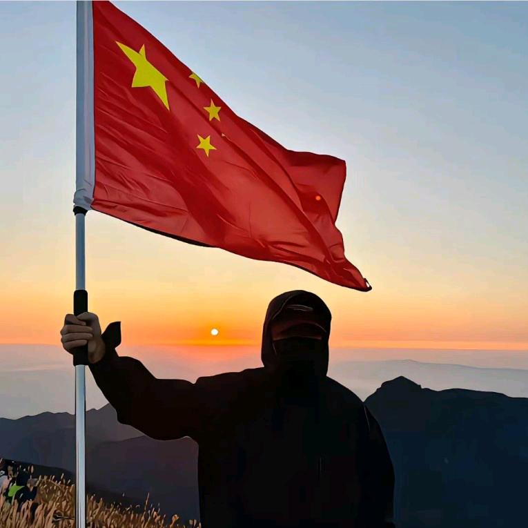 迷彩带货突击队