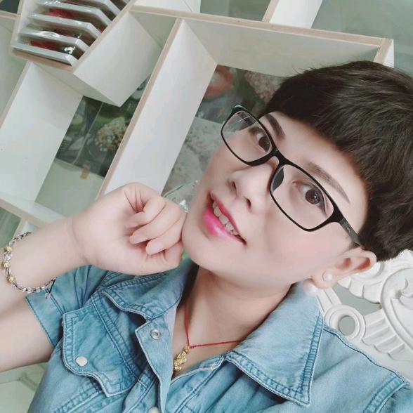 MAOMU百年好合婚纱摄影店