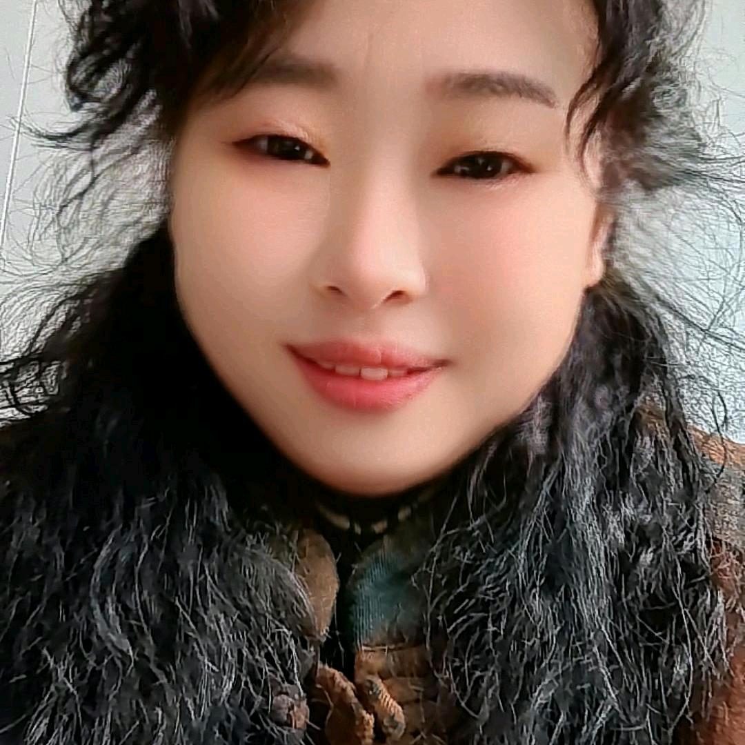 滑州一家人萍姐头像