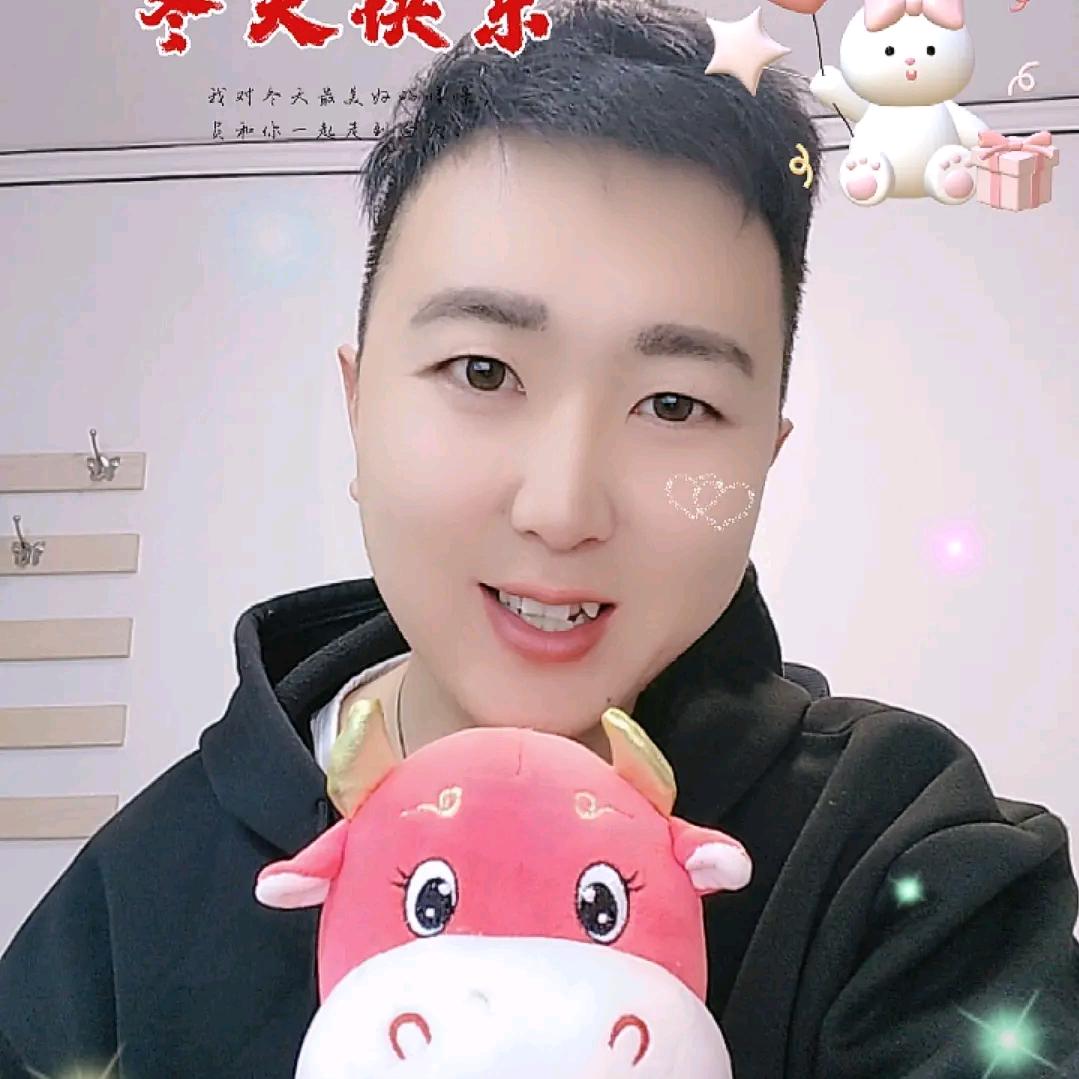 爱唱歌的小哥哥