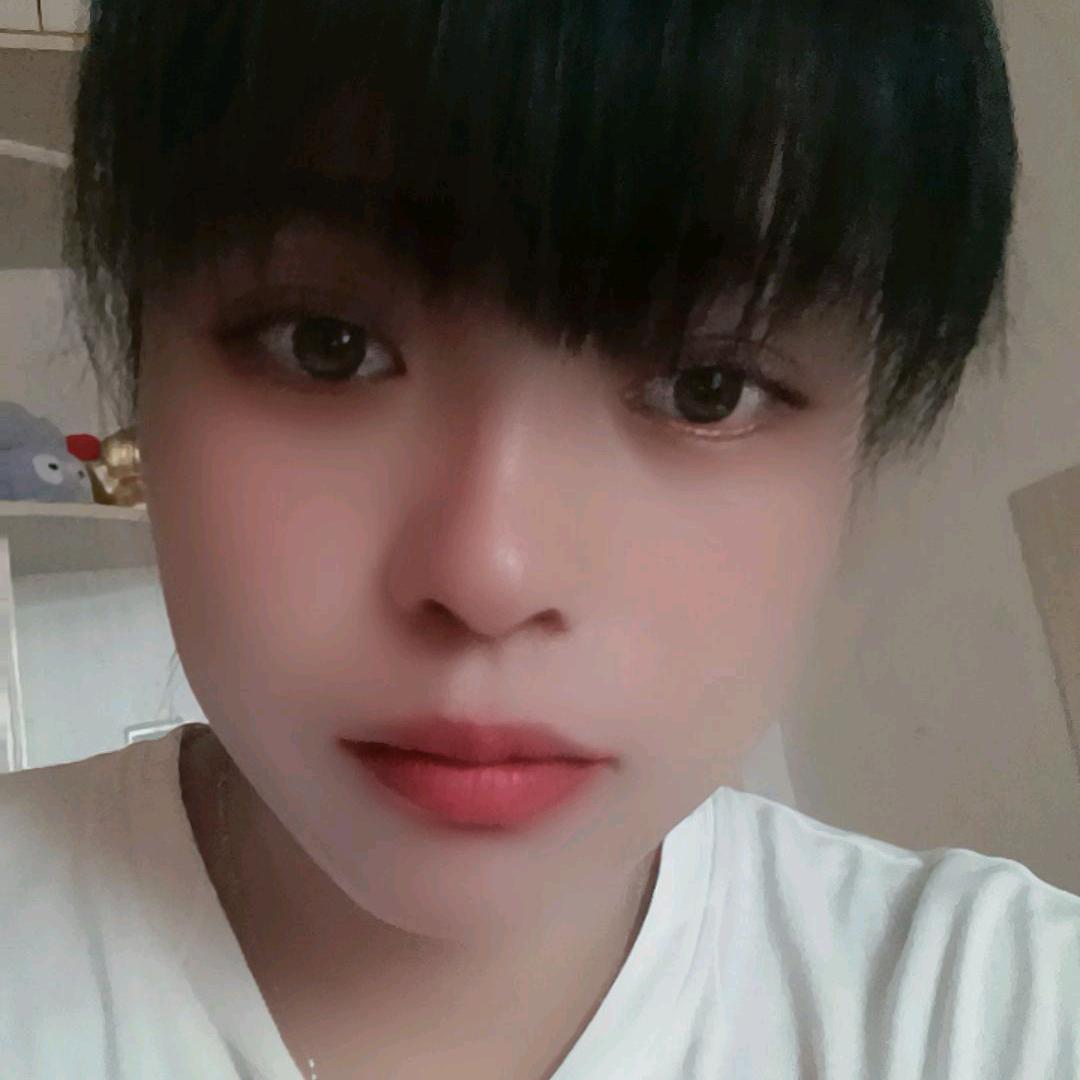 ღ: ᭄💞一切随袁❤️᭄࿐