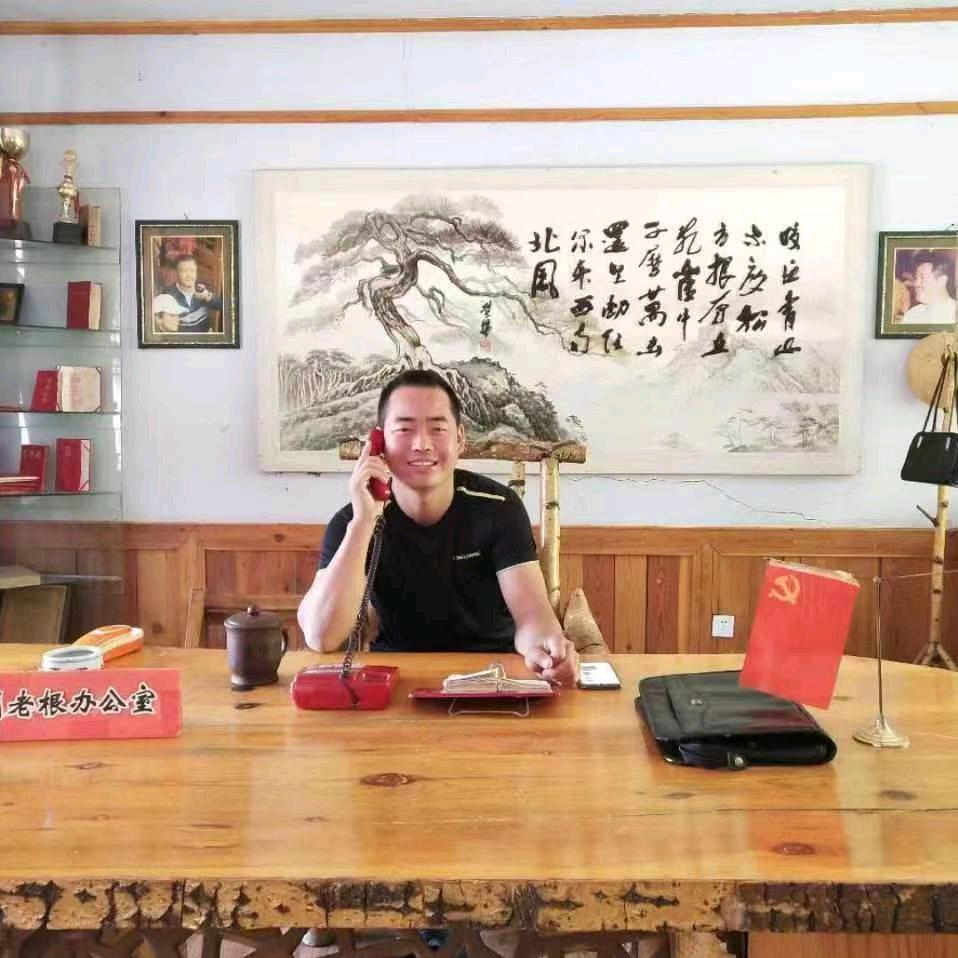 鸿运汽贸二手车