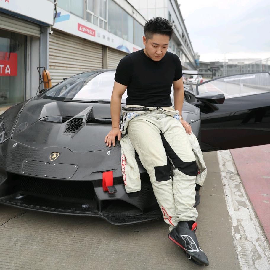 小王不会开车、🇨🇳