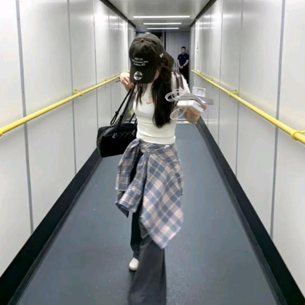 依旧江奈斯🧸.