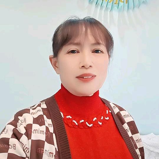 55四月的曾姐