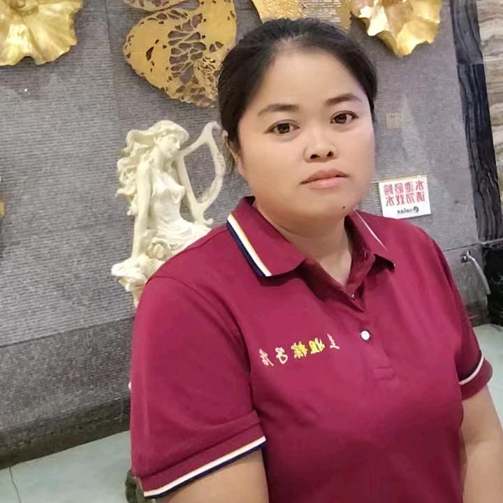 覃小兰