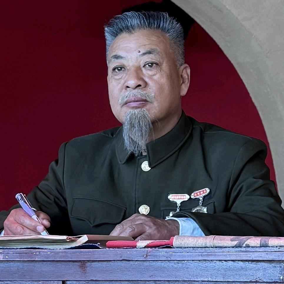 暴哥寻找老山前线参战战友