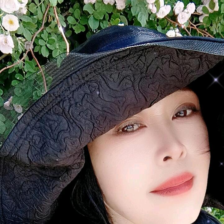 我是一颗孤独的小草