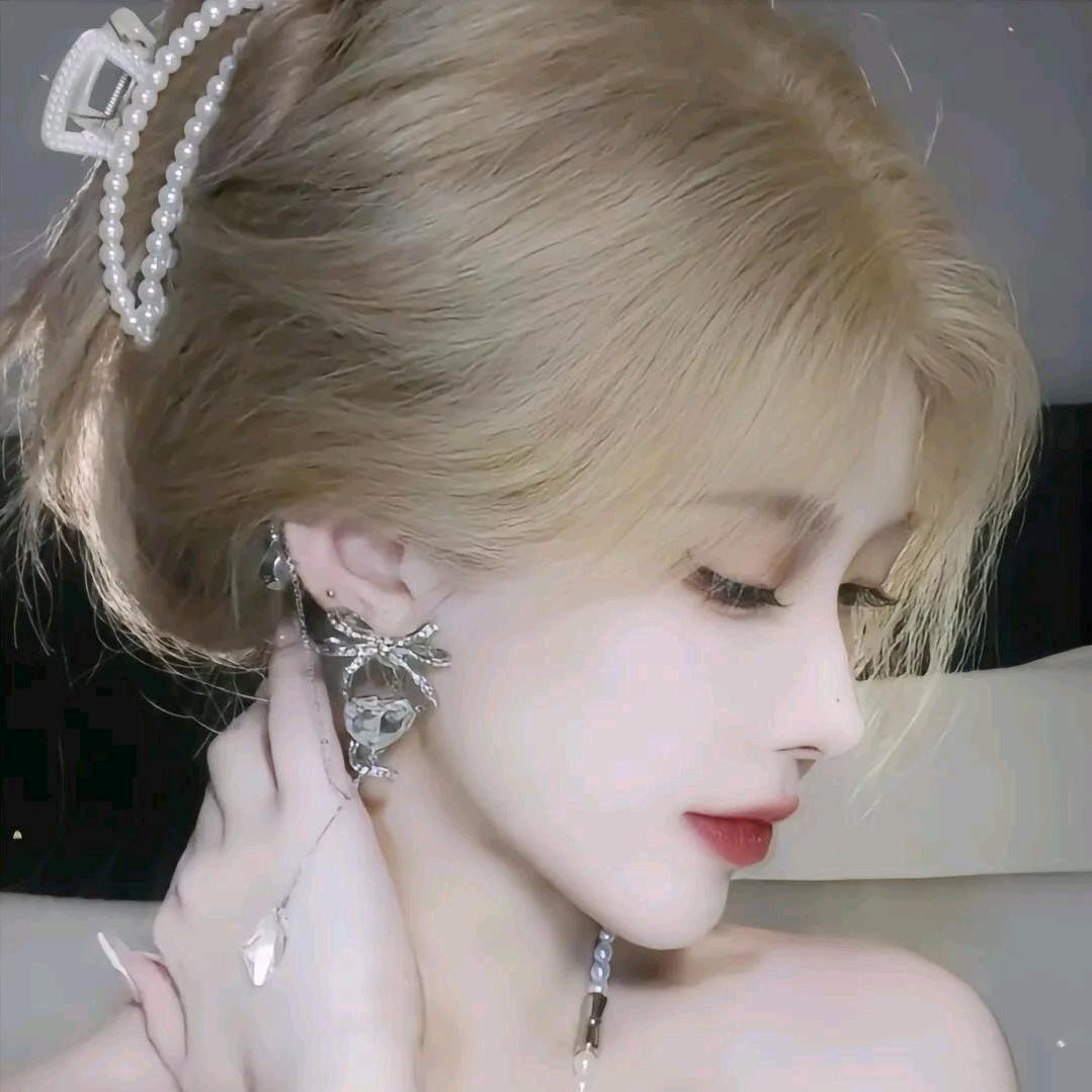 小妖•ℳℯ𝒾
