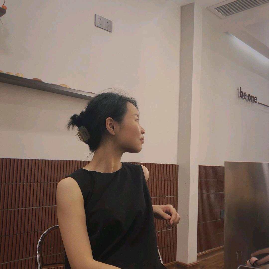 小矮子爱吃馅饼