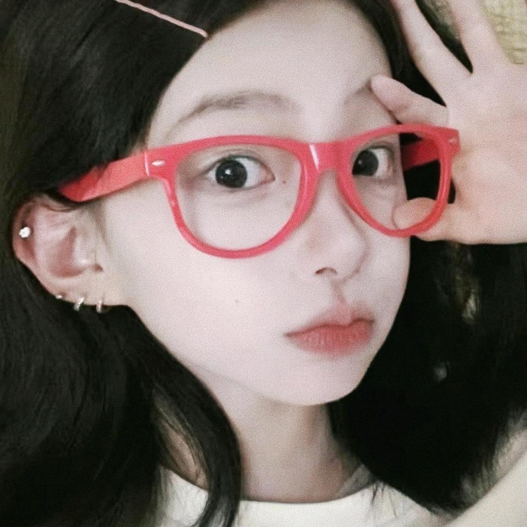 子小卫✌︎' ֊'