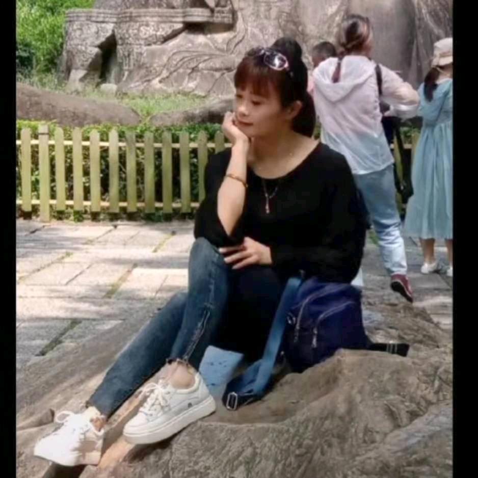 黄小丽