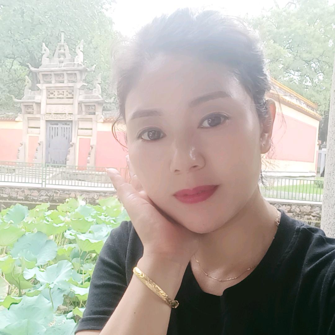 买调料的小姐姐