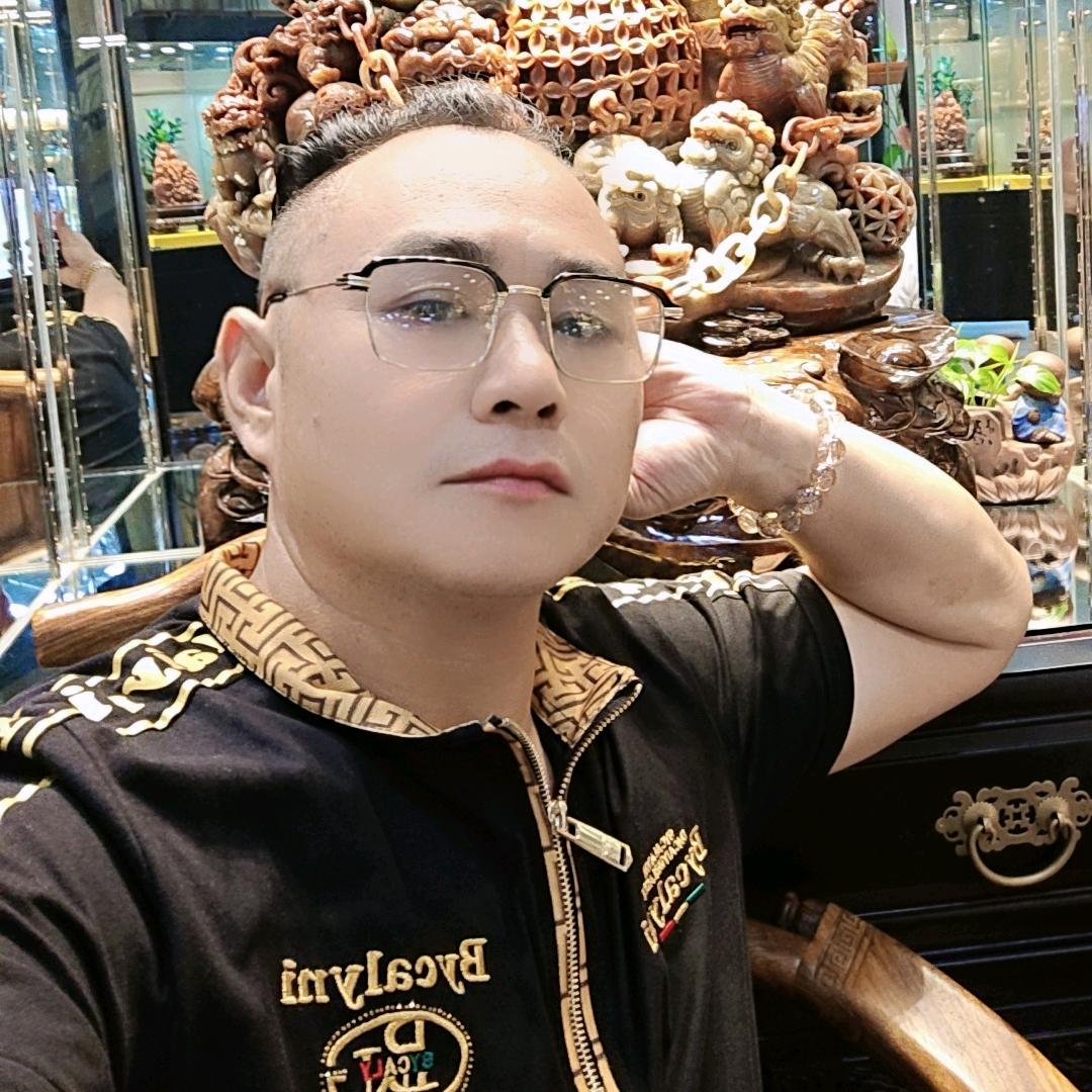 梧桐树！