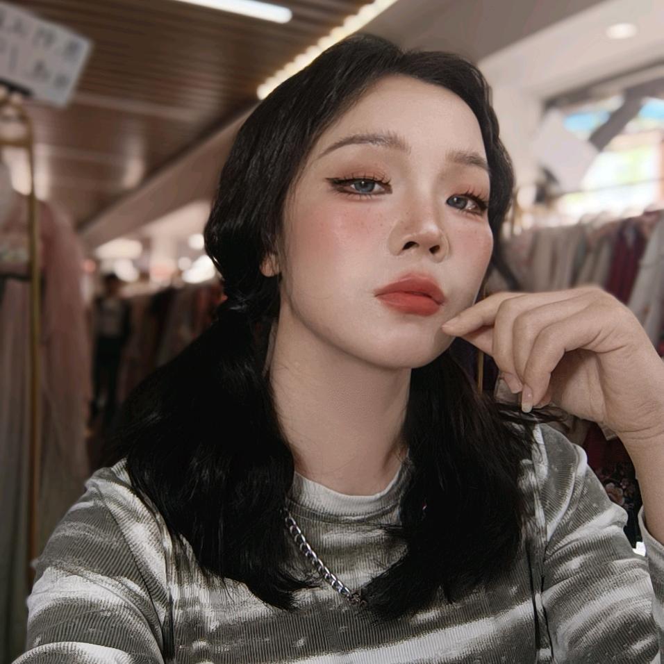 青云阁化妆师成熙