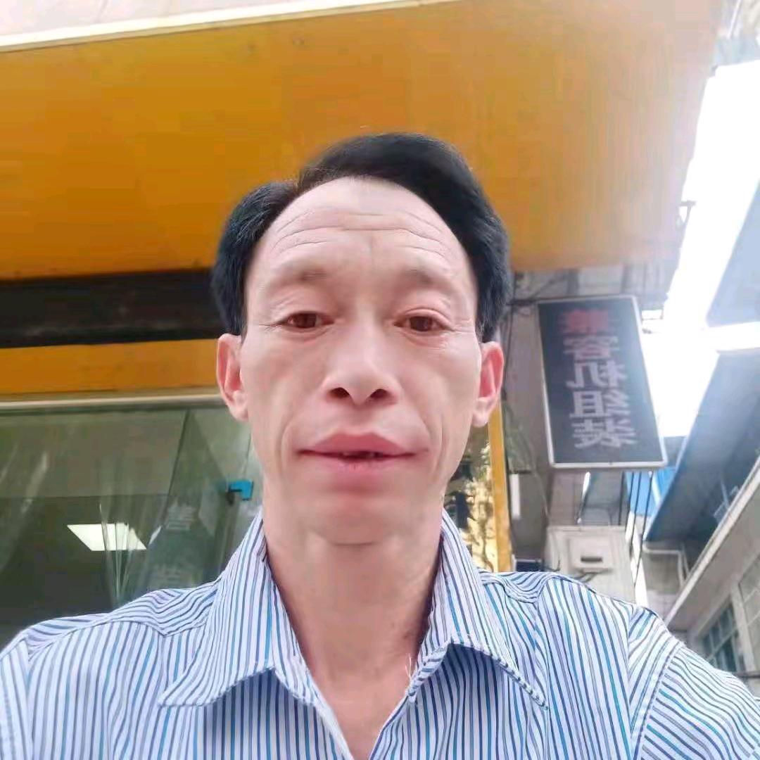 仁怀小哥戴早上八点开播