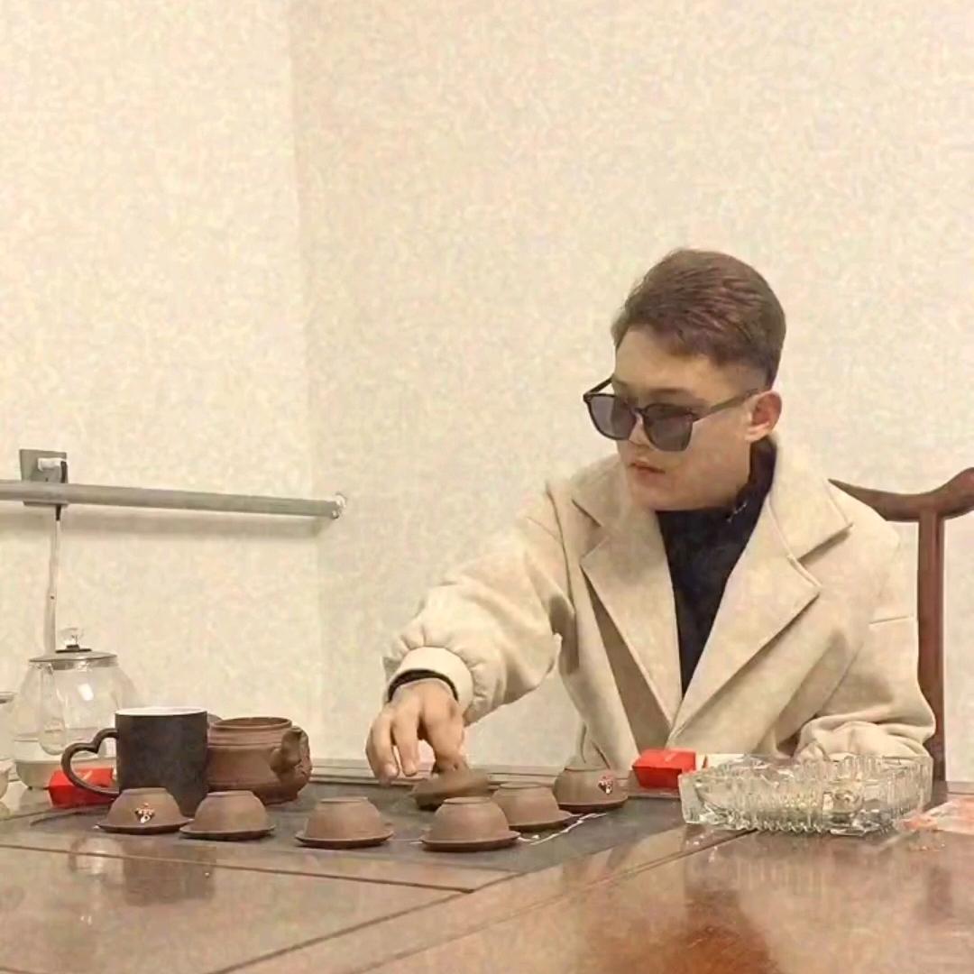 00后电驱社【小鋒】