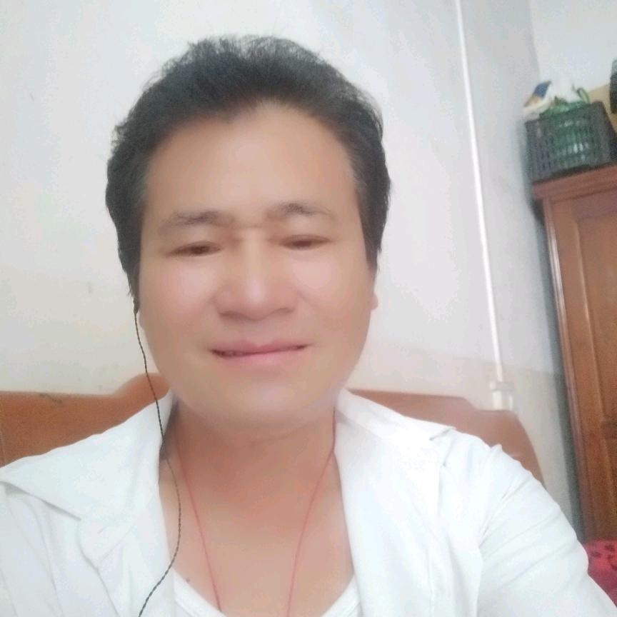 高火火狂热铁粉。