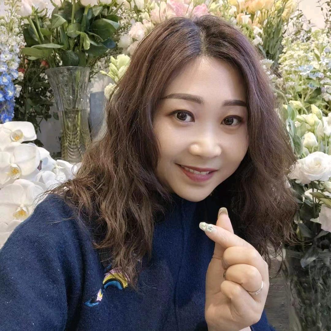 玛雅婚纱摄影张姐