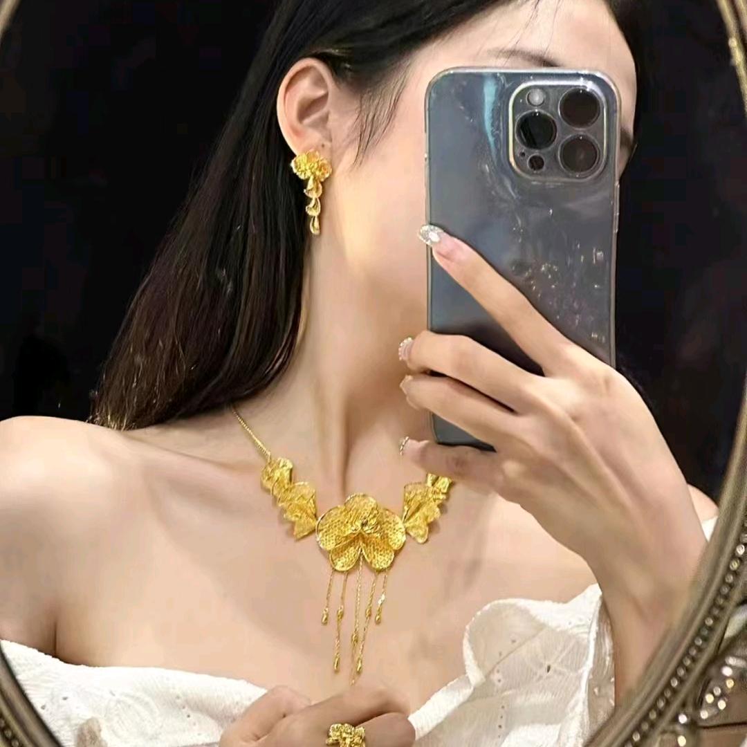 珠宝💎小姐姐曾曾