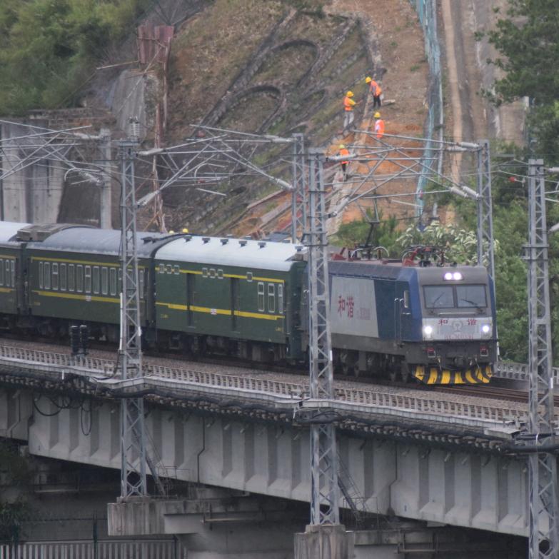 1C6421📷