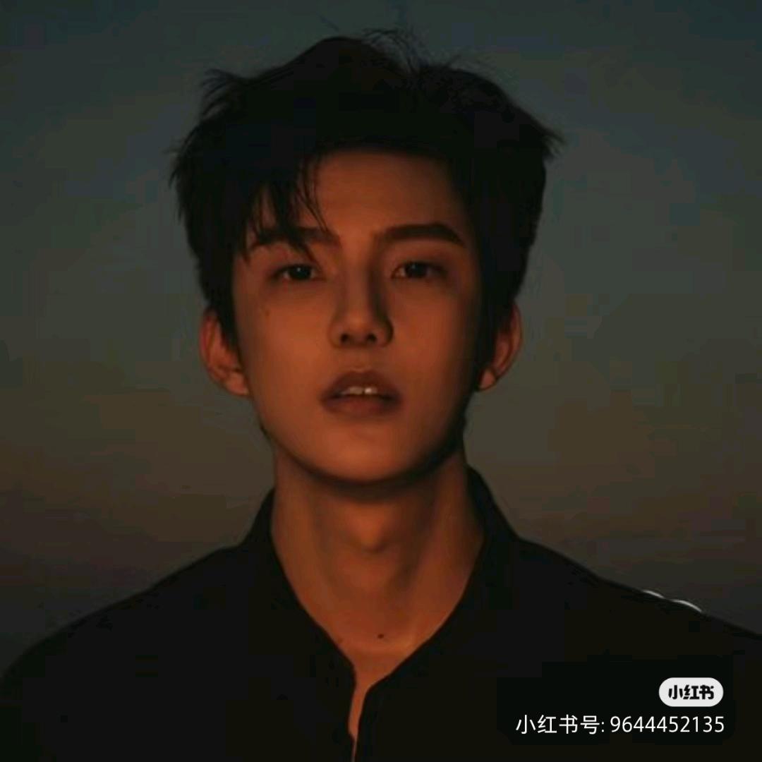 布鲁凯特FM