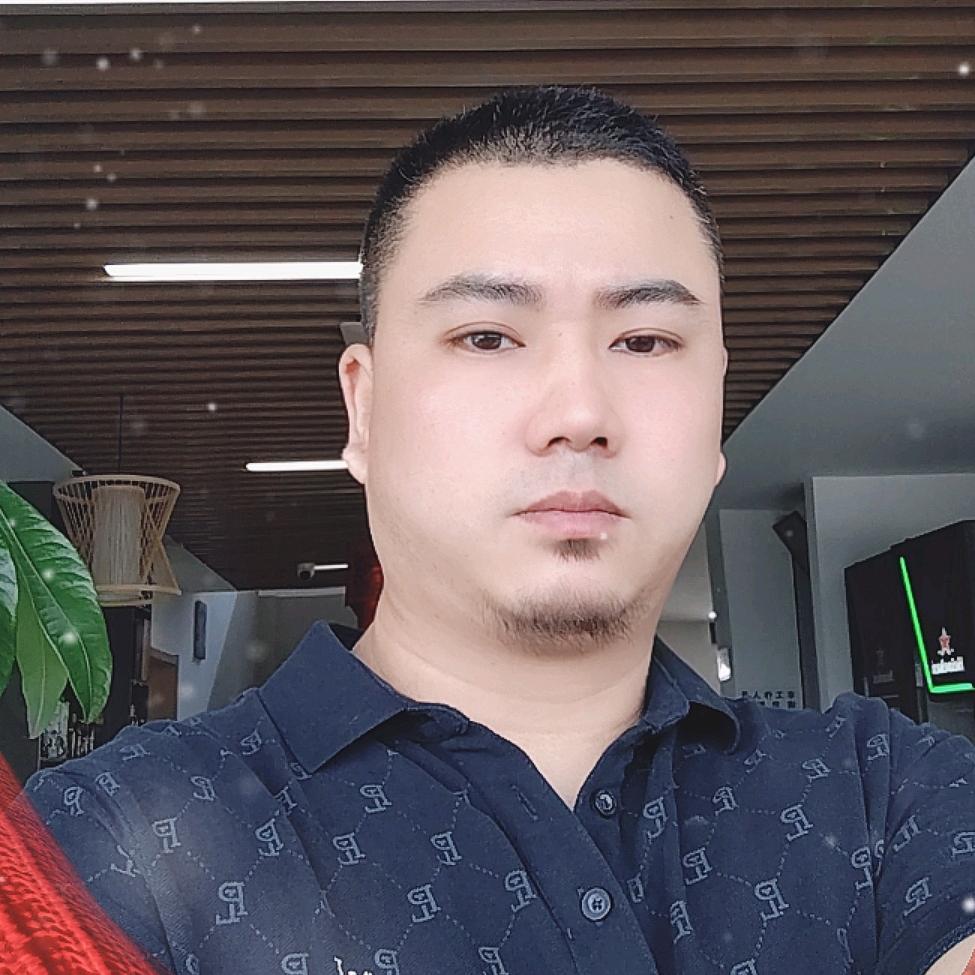 老乡聚家常菜.张超