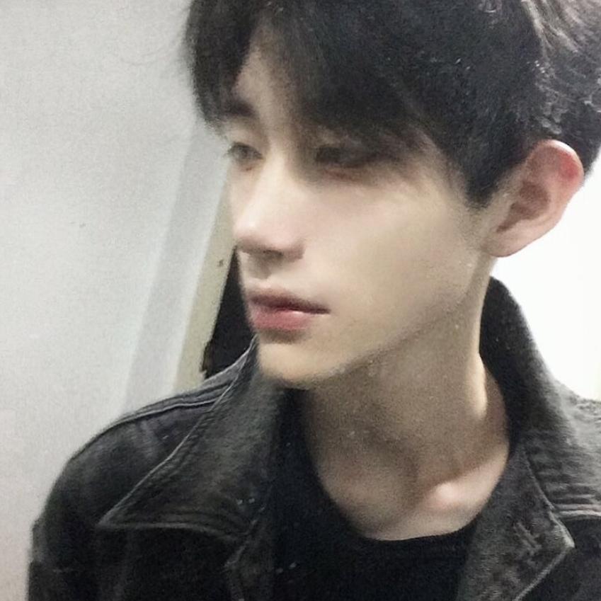艾往爆仁