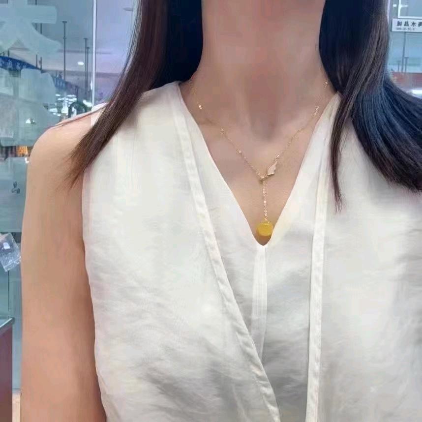 素雅·Y