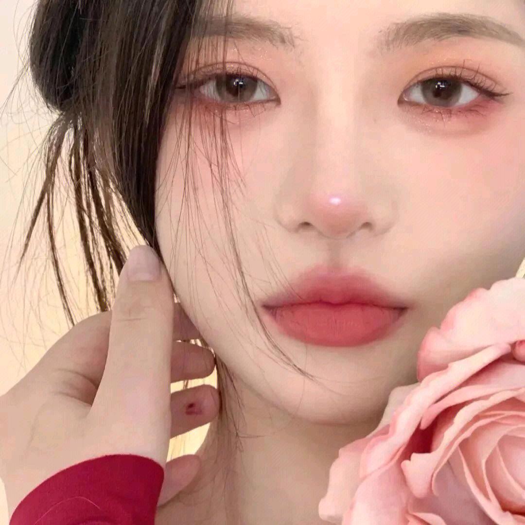 小盈美妆